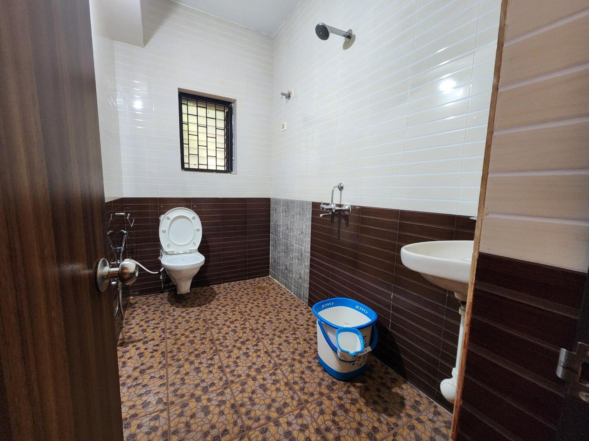 Sai Sharad Guest house *