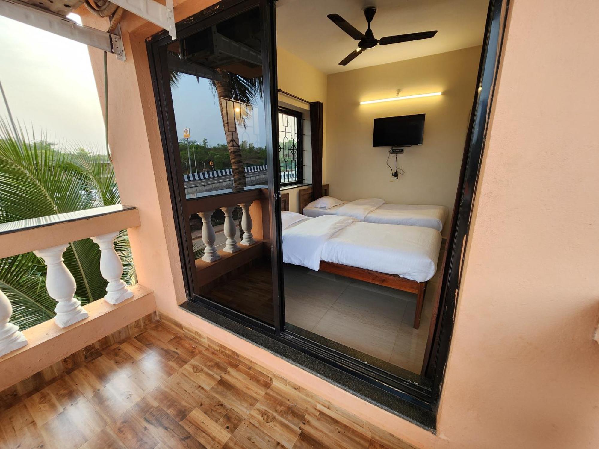 Sai Sharad Guest house *
