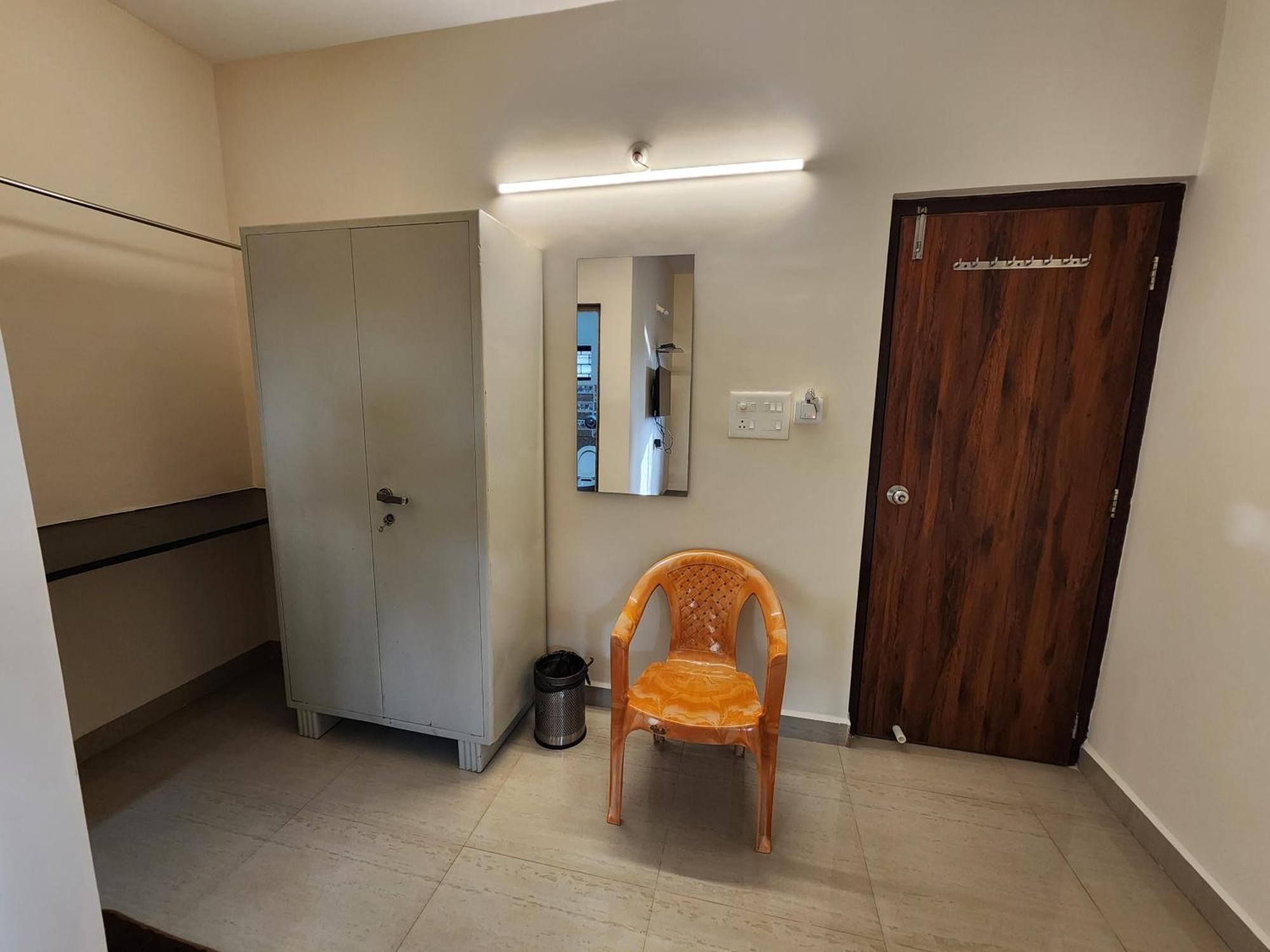 Guest house Sai Sharad Naozor